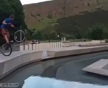 a_8601885098_9549821c7e1fdca3b1972a03af892a1a49e84e02.gif