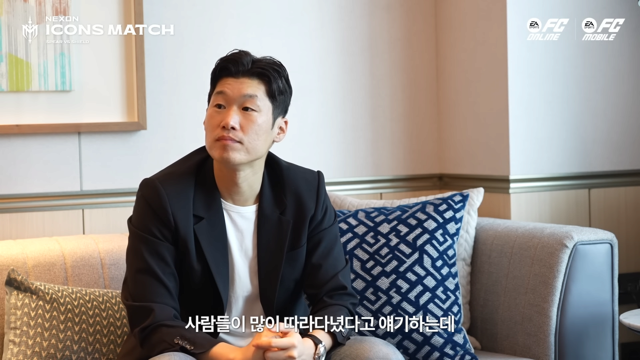 경기 중 박지성에게 왜이렇게 따라다니냐고 물어봤던 피를로ㅋㅋㅋㅋ 이 투샷을 여기서보네ㅋㅋㅋ 3-10 screenshot.png 경기 중 박지성에게 왜 이렇게 따라다니냐고 물어봤던 피를로 ㅋㅋㅋㅋㅋ