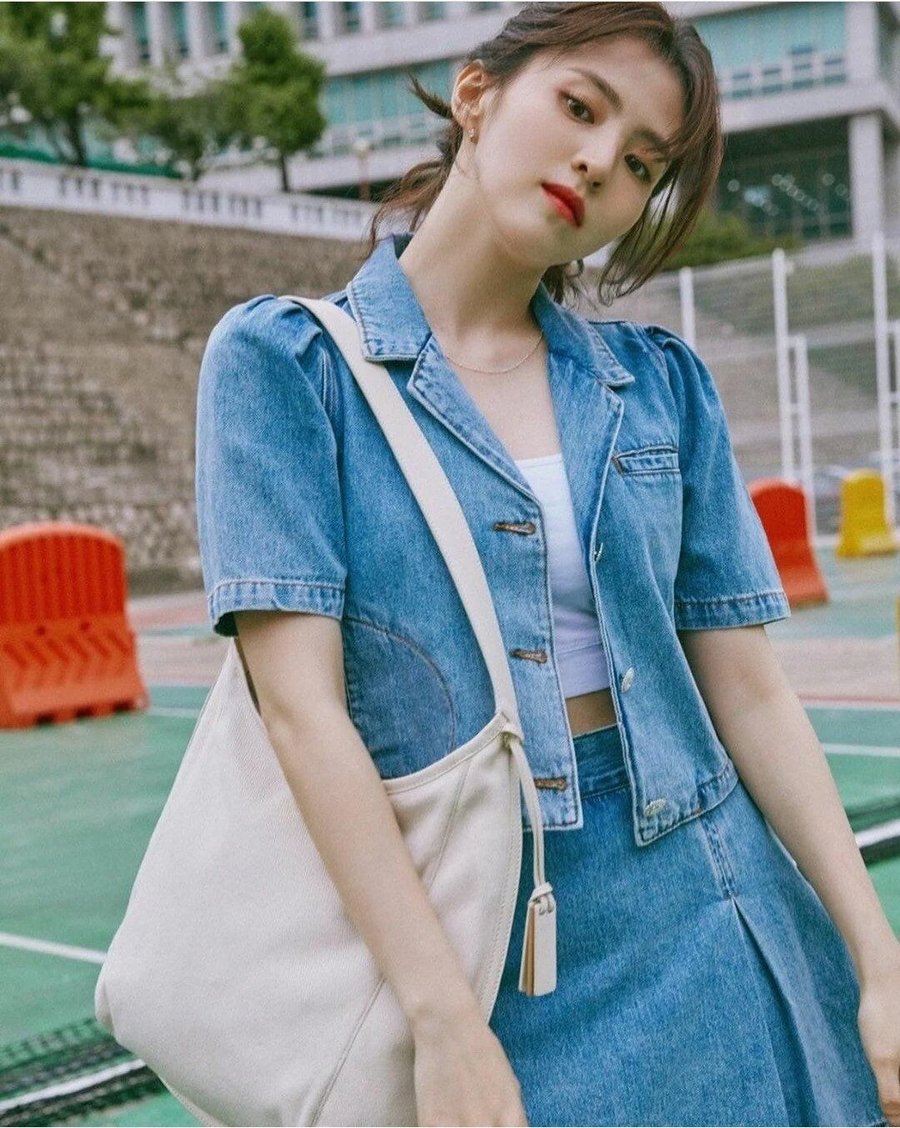 191c9fc122054a34d.webp.ren.jpg 많은 사람들이 큰 거부감을 갖고있는 패션.jpg