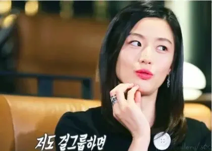 image.png 본인이 걸그룹하면 센터감이라는 40대 아줌마.jpg
