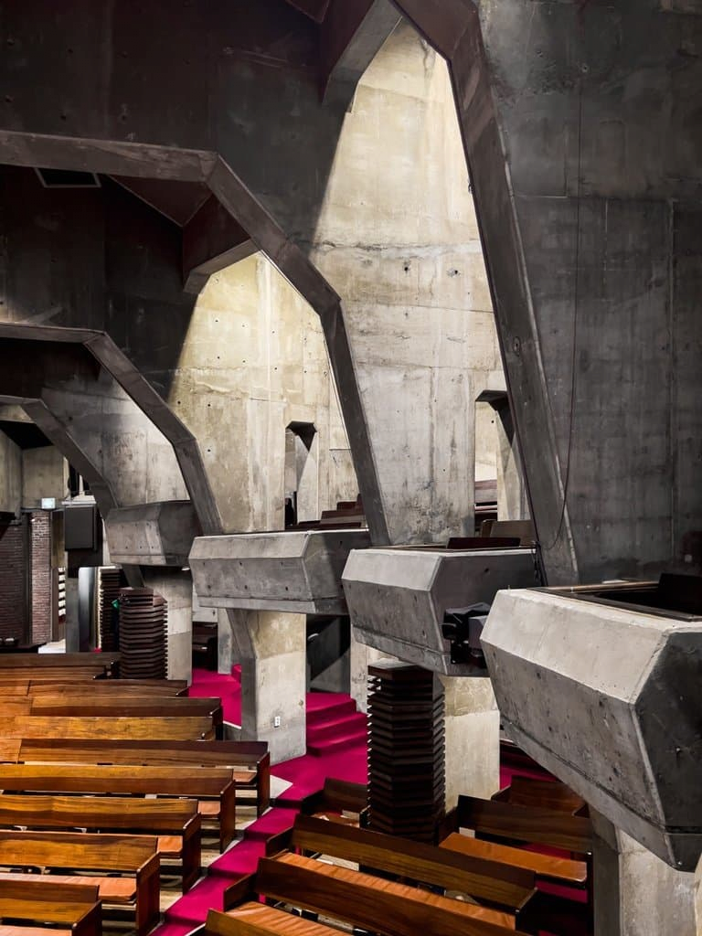 image.png 건축가들 사이에서 사랑받는 교회 건물..jpg