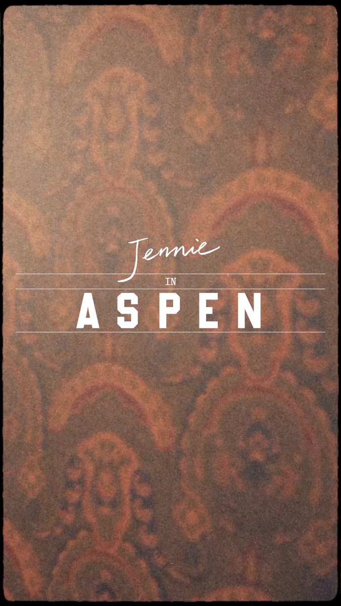 몽클레어 쇼 참석한 블랙핑크 제니 3번째 사진