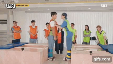 오늘자 윤성빈 상대하는 런닝맨 멤버들..GIF | 인스티즈