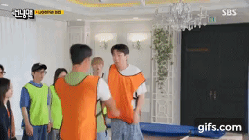 오늘자 윤성빈 상대하는 런닝맨 멤버들..GIF | 인스티즈