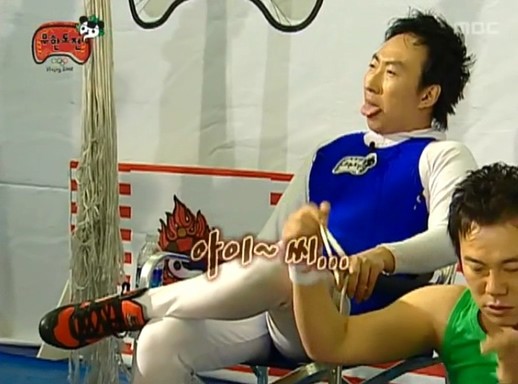 3E5B8969-0425-4F56-A169-9A08E5A65D30.jpeg 다른 연예인이 방송에서 했으면 쌍욕 먹었을 행동.jpg
