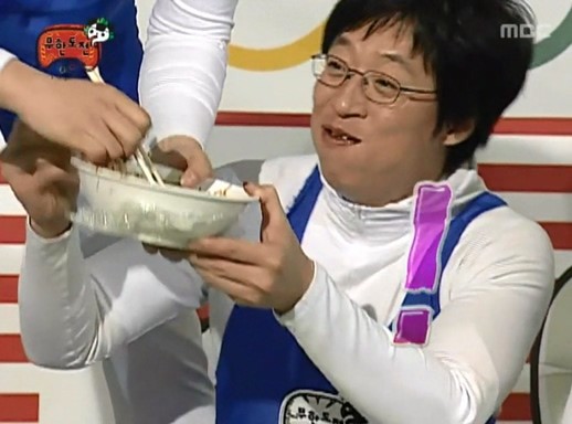 C7D5A897-D340-4271-B167-12F1A2F48025.jpeg 다른 연예인이 방송에서 했으면 쌍욕 먹었을 행동.jpg