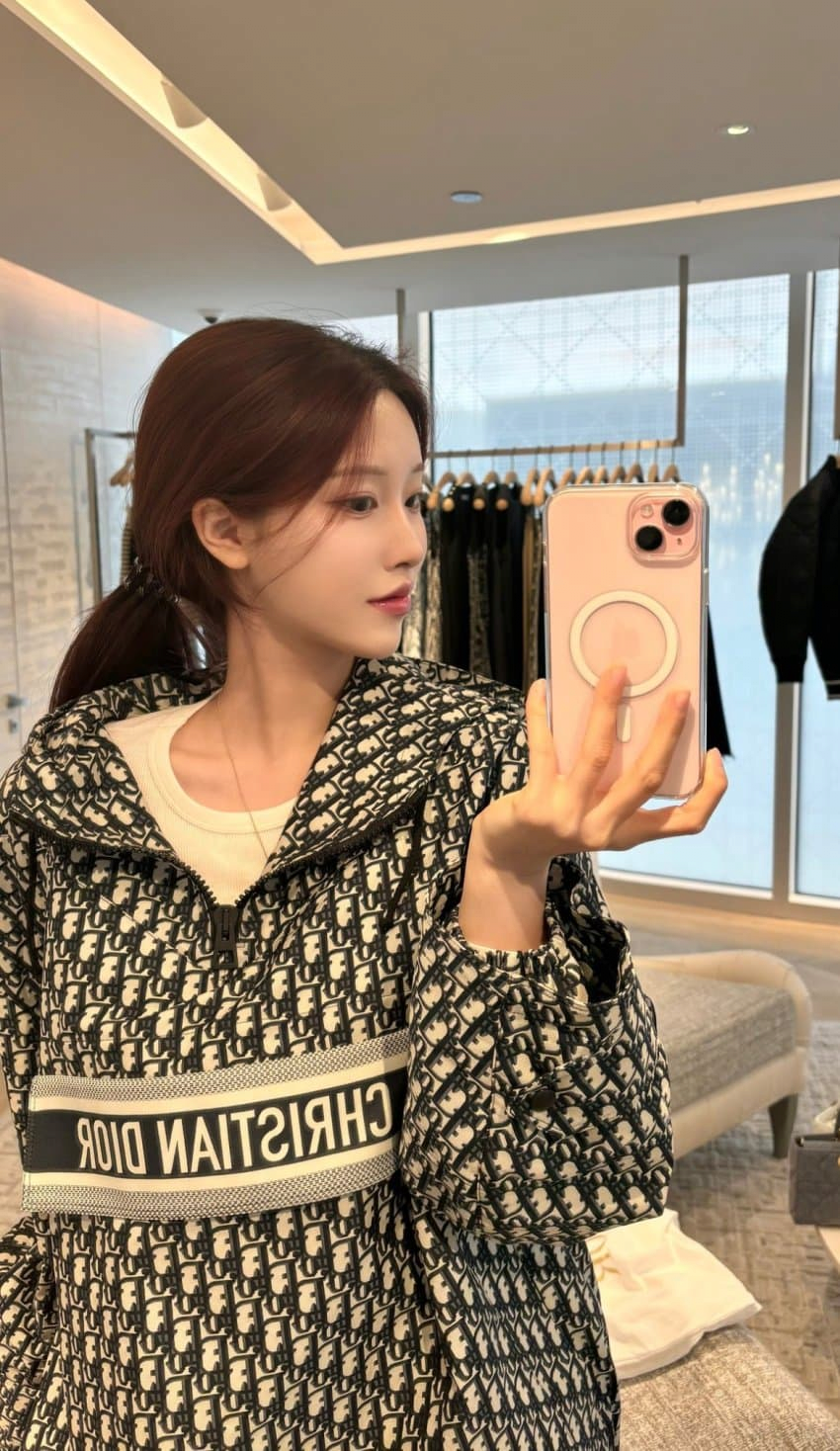 image.png ㅇㅎ) 훌륭해지신 이명박 손녀