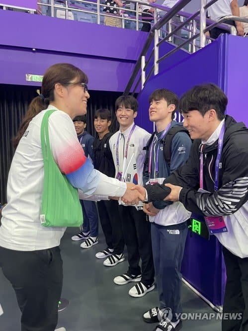 01a163bb2833a37ac0bcb0b649ff074d05ea689c.jpg 장미란 근황.jpg