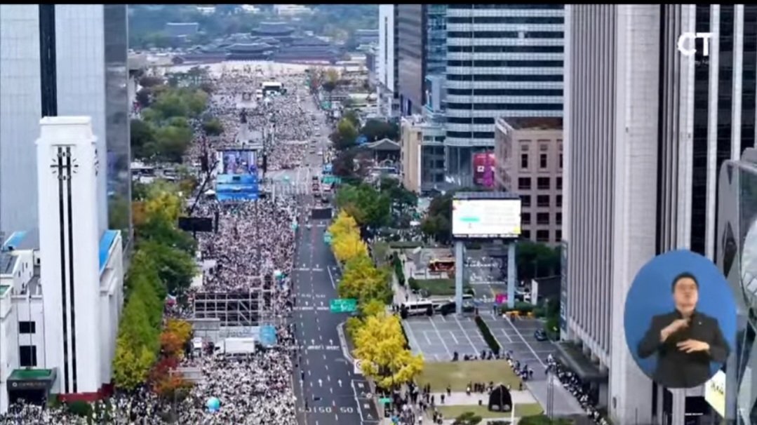 Screenshot_20241027_144718_YouTube.jpg 현 시각 서울 기독교 집회 ㄷㄷ