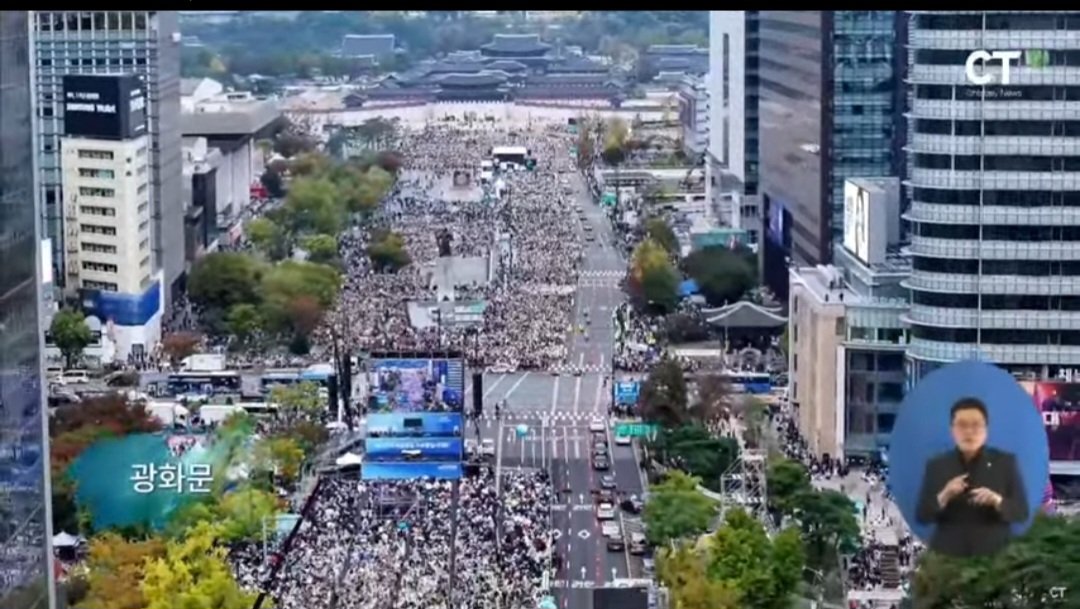 Screenshot_20241027_144704_YouTube.jpg 현 시각 서울 기독교 집회 ㄷㄷ