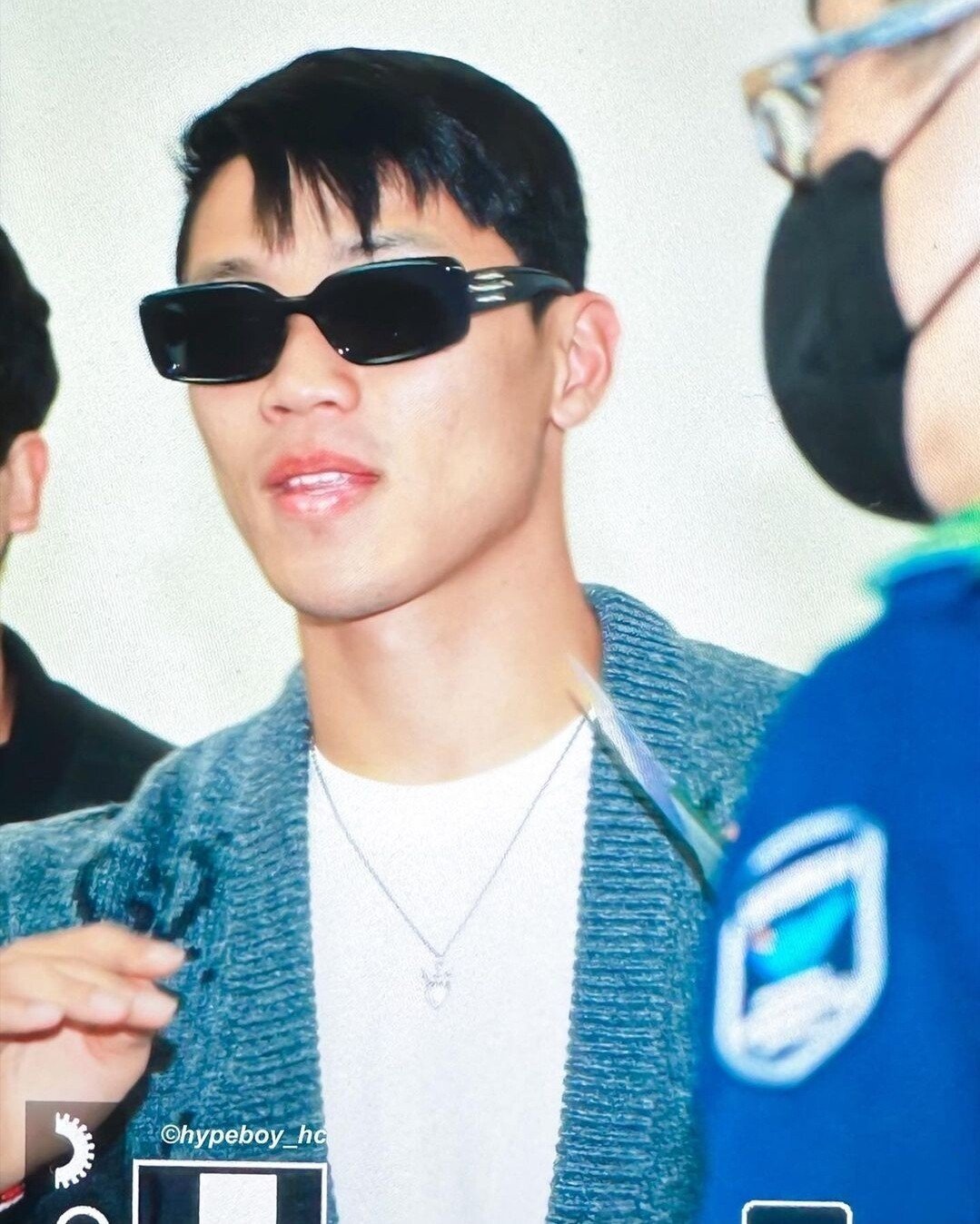 Screenshot_20231018_145152_Instagram.jpg 하입보이 황희찬 출국 공항 사진