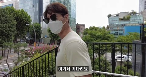 싱글벙글 요즘 브이로그 영상 근황 ㄷㄷ....JPG