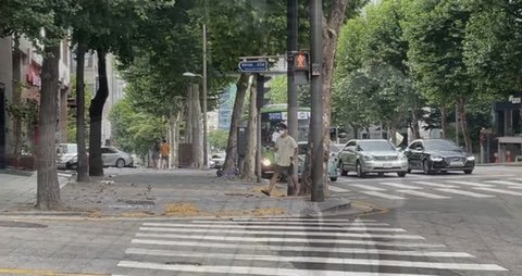 싱글벙글 요즘 브이로그 영상 근황 ㄷㄷ....JPG