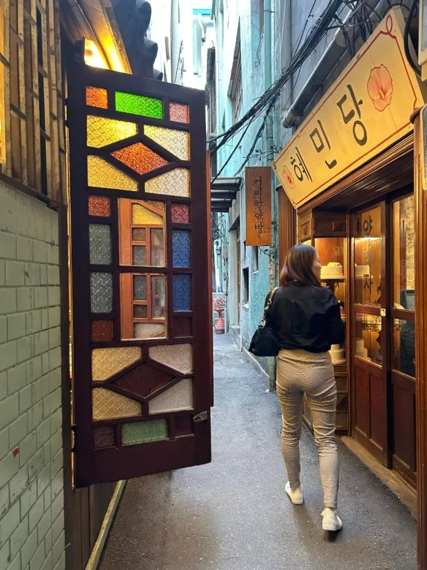 역사속으로 사라지는 근대 건축물 을지로 혜민당 4번째 사진