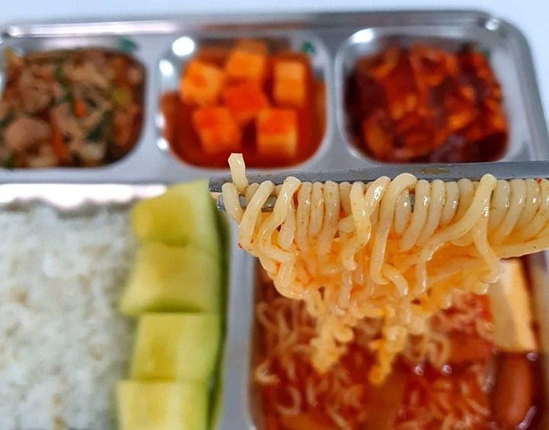 민간급식업체 시범선정 부대 급식 근황 - 꾸르