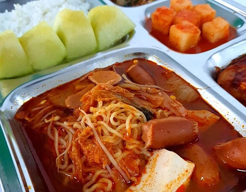 민간급식업체 시범선정 부대 급식 근황 - 꾸르
