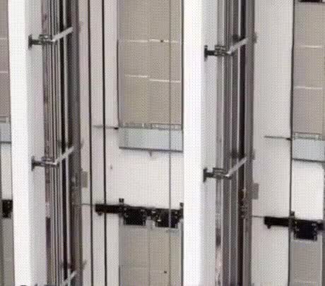 9A4E00CF-DD0D-4DB4-AF80-8A6253139720.gif