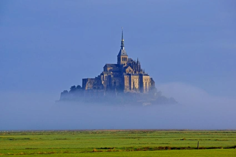 image.png 천공의 성, 라퓨타의 모티브가 된 실제 프랑스의 성
