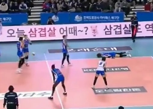 박정아 선수가 수비 실패 시 자주 하는 행동 - 꾸르