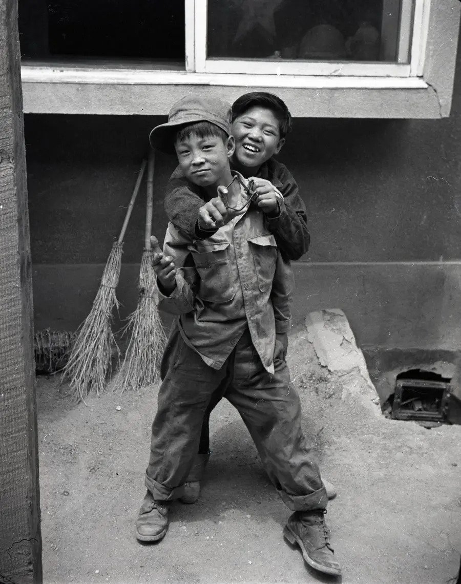 스울7.webp.ren.jpg 1951~1952년에 촬영된 서울 사진