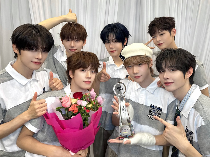 올해 낸 앨범 모두 뮤뱅 1위한 5세대 신인 남돌 | 인스티즈