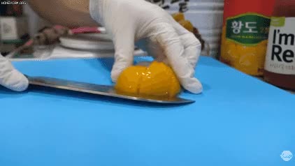9C18260E-DF4B-4A6D-876D-0D9A5DAF9907.gif