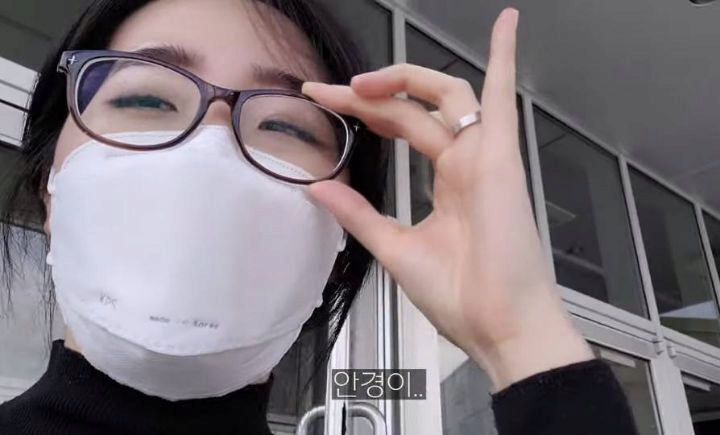 image.png 안경사고 현타 온 미국 브이로거