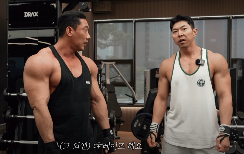 image.png 약물 사용 중단한 55만 헬스 유튜버 \'키다리형\' 몸 근황 ㄷㄷㄷ