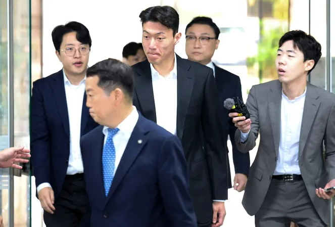 image.png [단독]‘불법 촬영’ 황의조 선고 앞두고 2억원 기습공탁