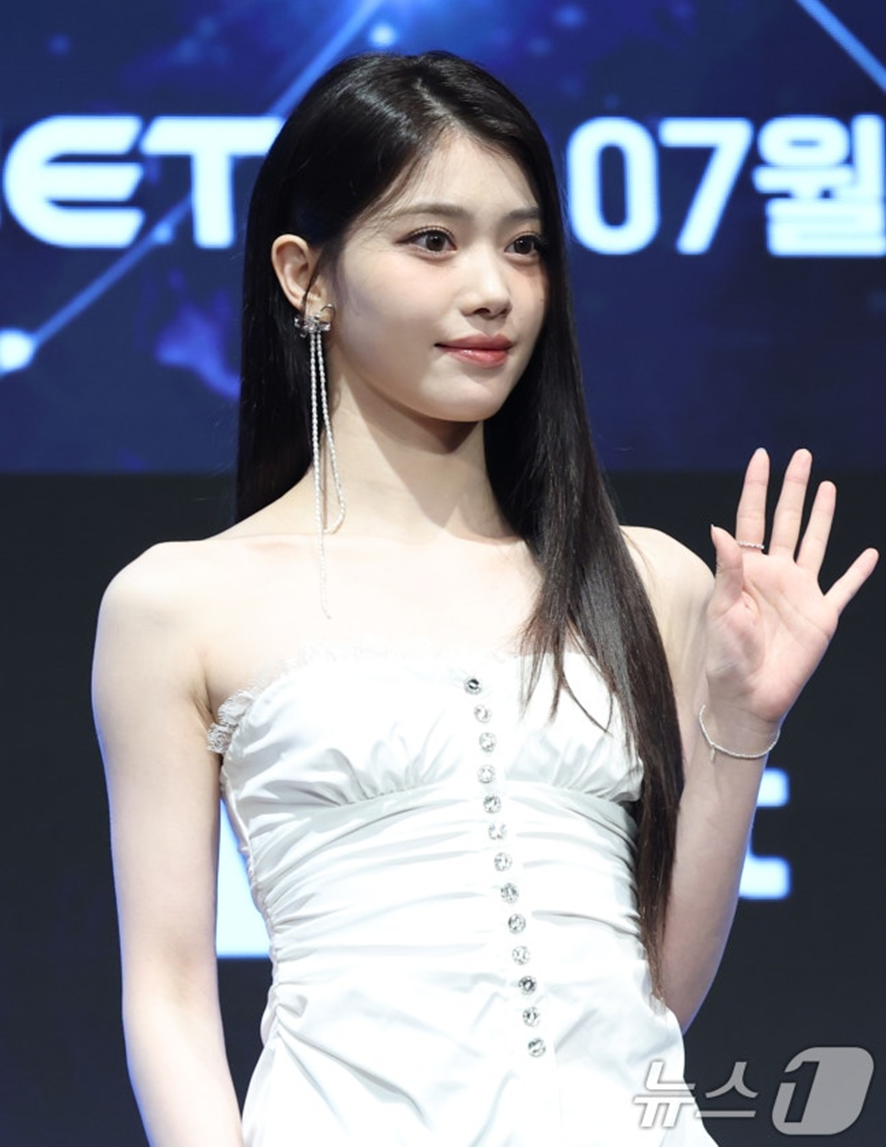 4년 전 서바이벌 오디션 참가자에서 이제는 심사위원으로 출연한다는 케플러 샤오팅 | 인스티즈