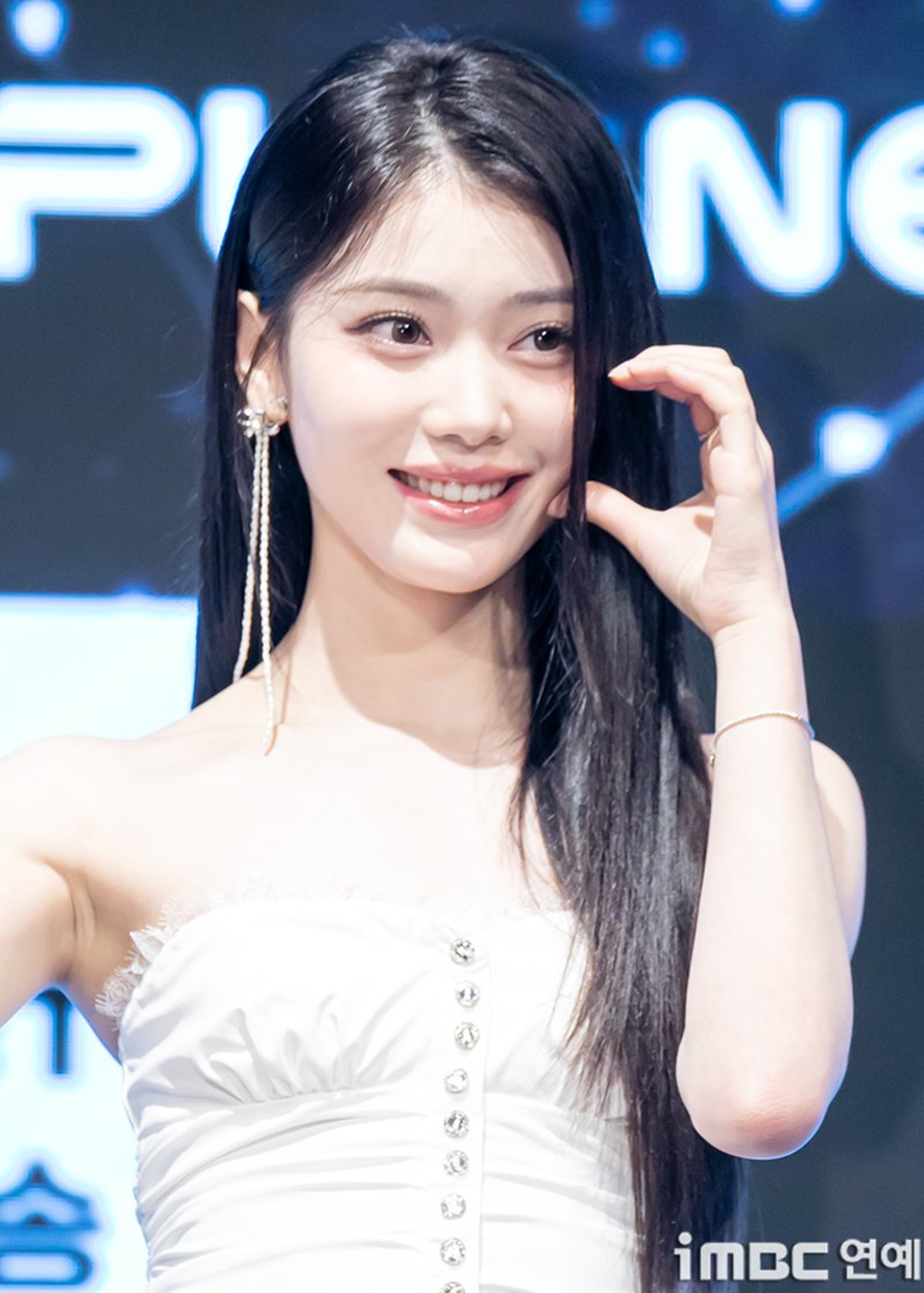 4년 전 서바이벌 오디션 참가자에서 이제는 심사위원으로 출연한다는 케플러 샤오팅 | 인스티즈