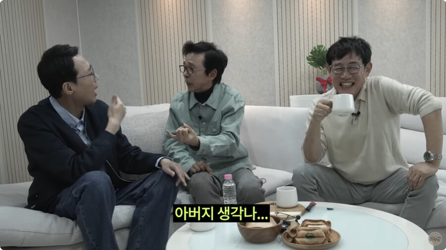 img/23/11/03/18b94e3a1fc2b946.png 이경규가 찍소리도 못하는 김국진한테 이겼다고 환호한 사건 ㄷㄷㄷ...JPG