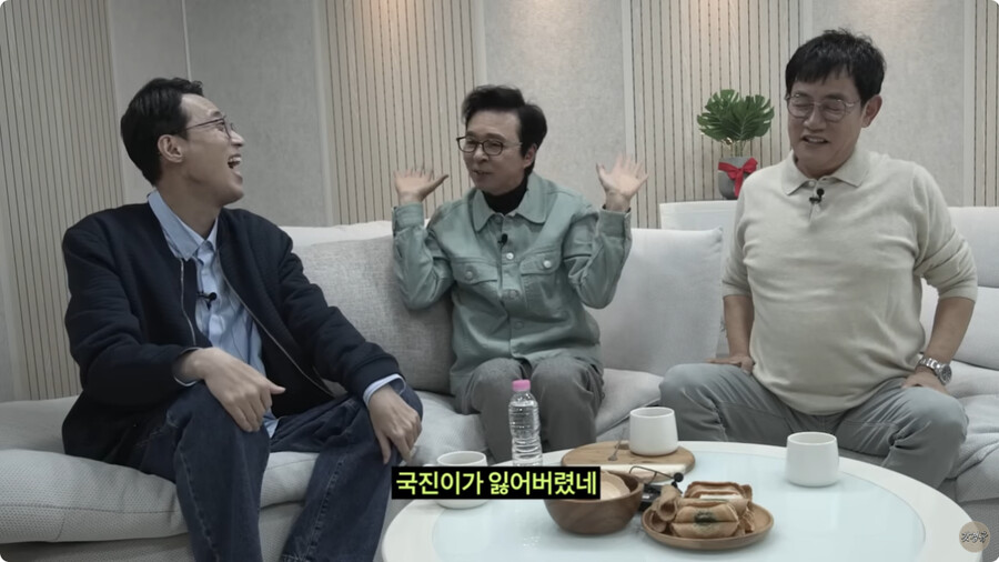 img/23/11/03/18b94e3127b2b946.png 이경규가 찍소리도 못하는 김국진한테 이겼다고 환호한 사건 ㄷㄷㄷ...JPG