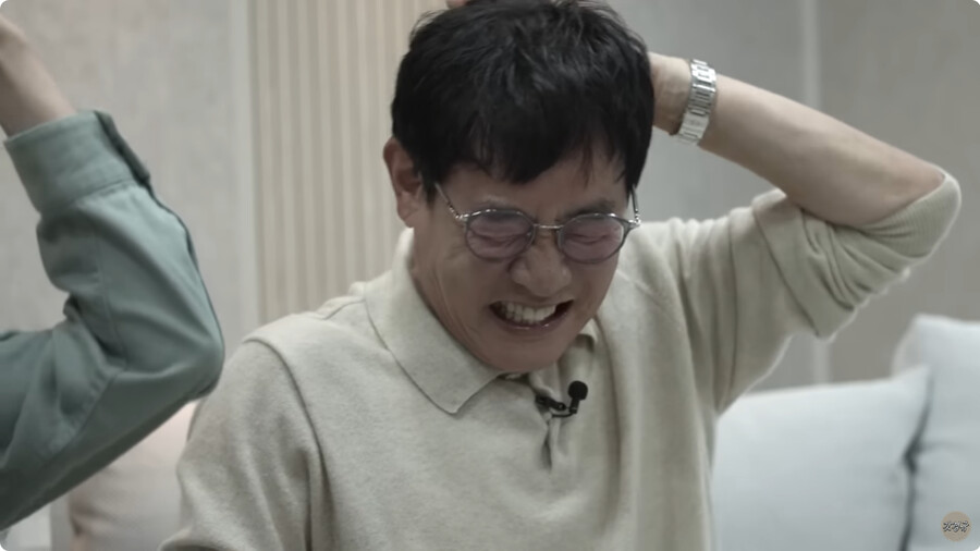 img/23/11/03/18b94e4372e2b946.png 이경규가 찍소리도 못하는 김국진한테 이겼다고 환호한 사건 ㄷㄷㄷ...JPG
