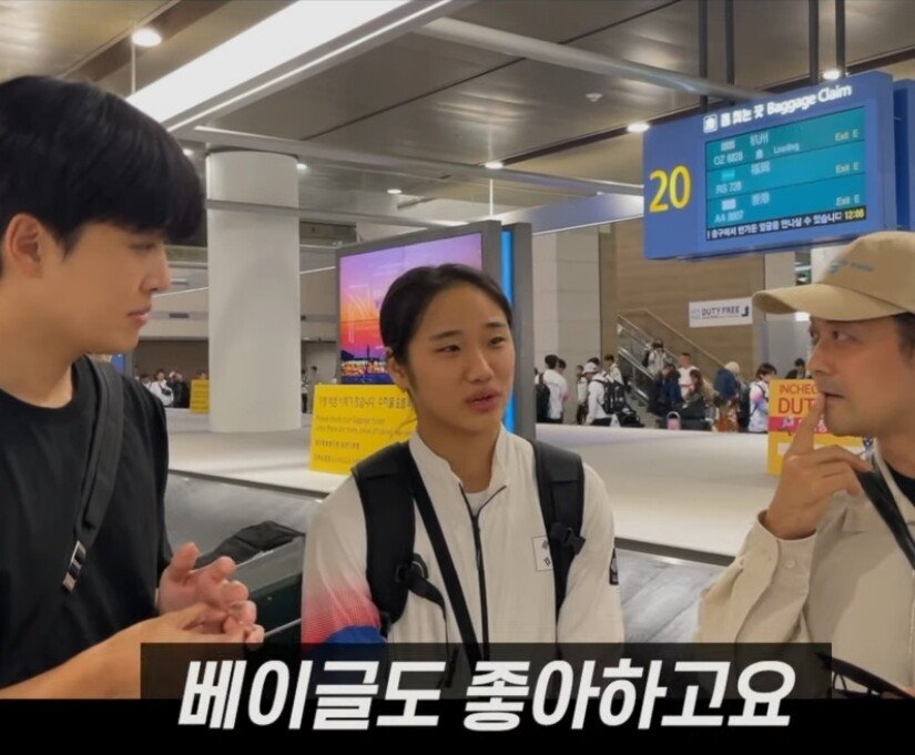 안세영 선수 위해 삼성생명에 런던 베이글 쏜 전현무 ㄷㄷ...jpg