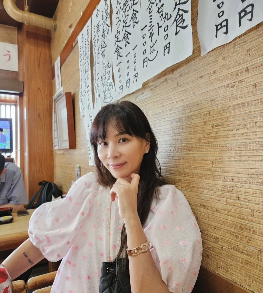 34.jpg 고소영 인스타 업뎃 삭제.jpg 실시간 광복절날 일본간 사진 올렸다고 사과문 올린 고소영 근황 ㄷㄷㄷ...JPG