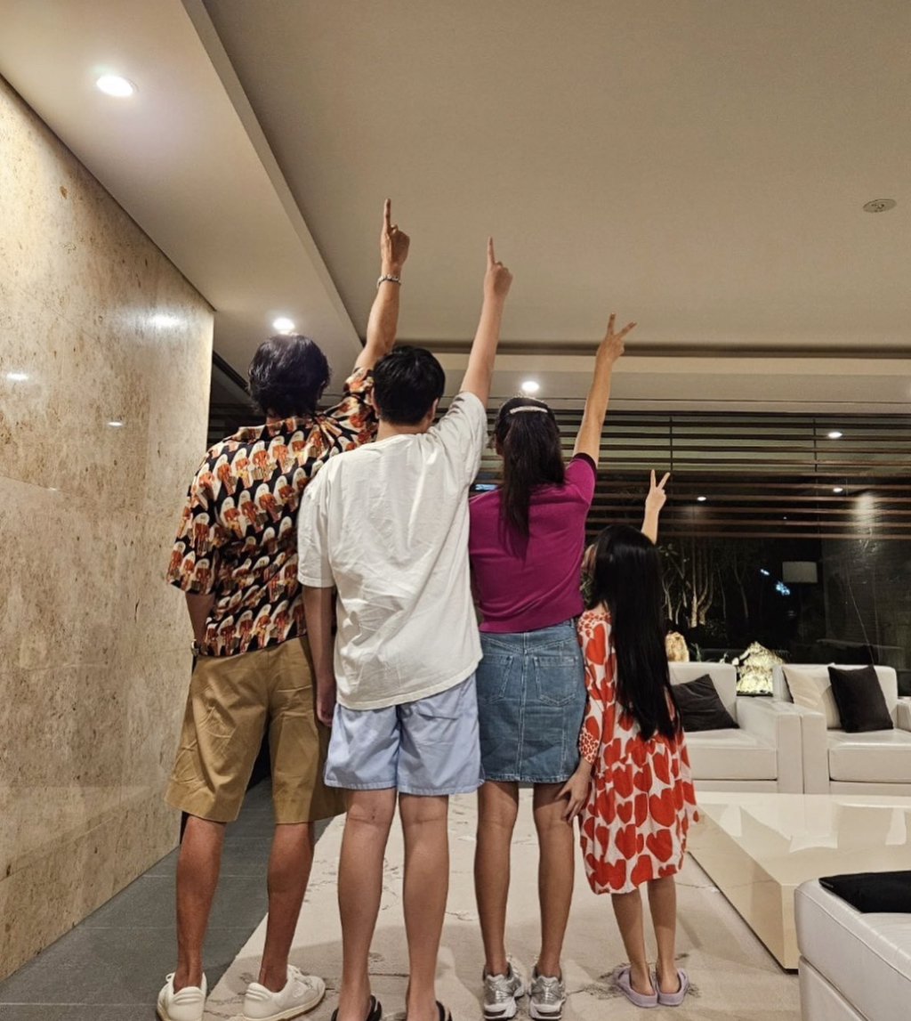 35.jpg 고소영 인스타 업뎃 삭제.jpg 실시간 광복절날 일본간 사진 올렸다고 사과문 올린 고소영 근황 ㄷㄷㄷ...JPG