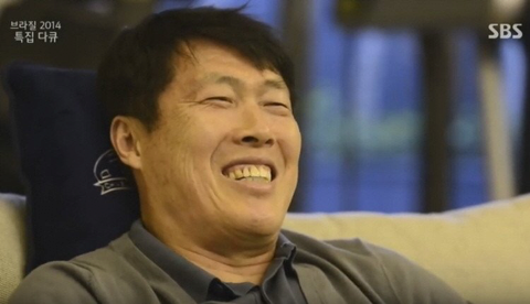 다운로드 (6).png "제가 뭐 지성이만큼, 손흥민만큼 축구를 잘했으면..." "제가 뭐 지성이만큼, 손흥민만큼 축구를 잘했으면..."