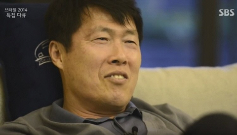 다운로드 (10).png "제가 뭐 지성이만큼, 손흥민만큼 축구를 잘했으면..." "제가 뭐 지성이만큼, 손흥민만큼 축구를 잘했으면..."
