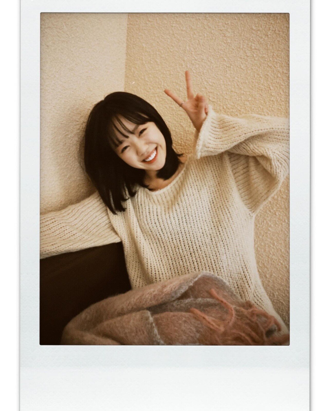 82737_c114495523ad48cda7e2df42244b7bb3.jpg 오늘자 지예은 인스타그램.jpg