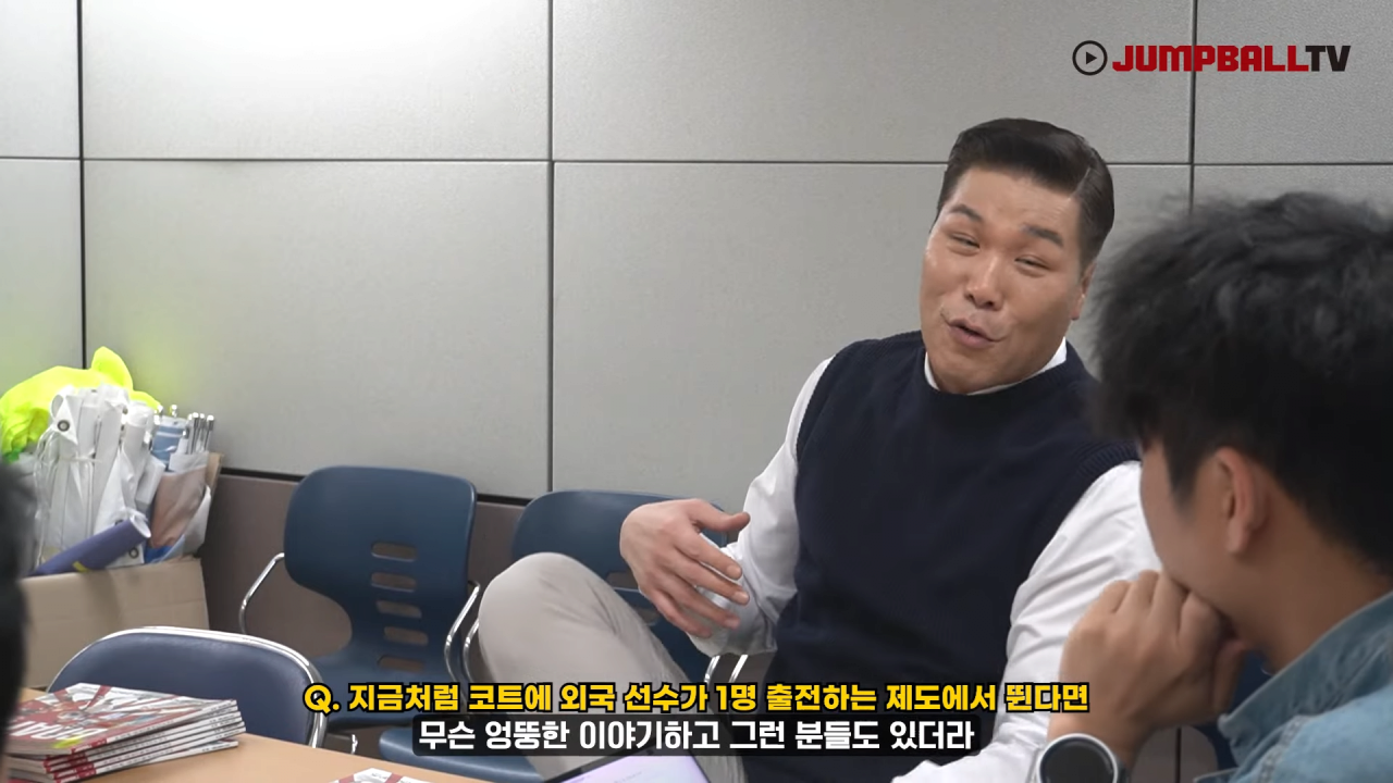 [점프볼300호 특집인터뷰] 한국농구 레전드, 서장훈을 만나다 20-4 screenshot.png 자신의 선수시절을 폄하하는게 어이없는 서장훈