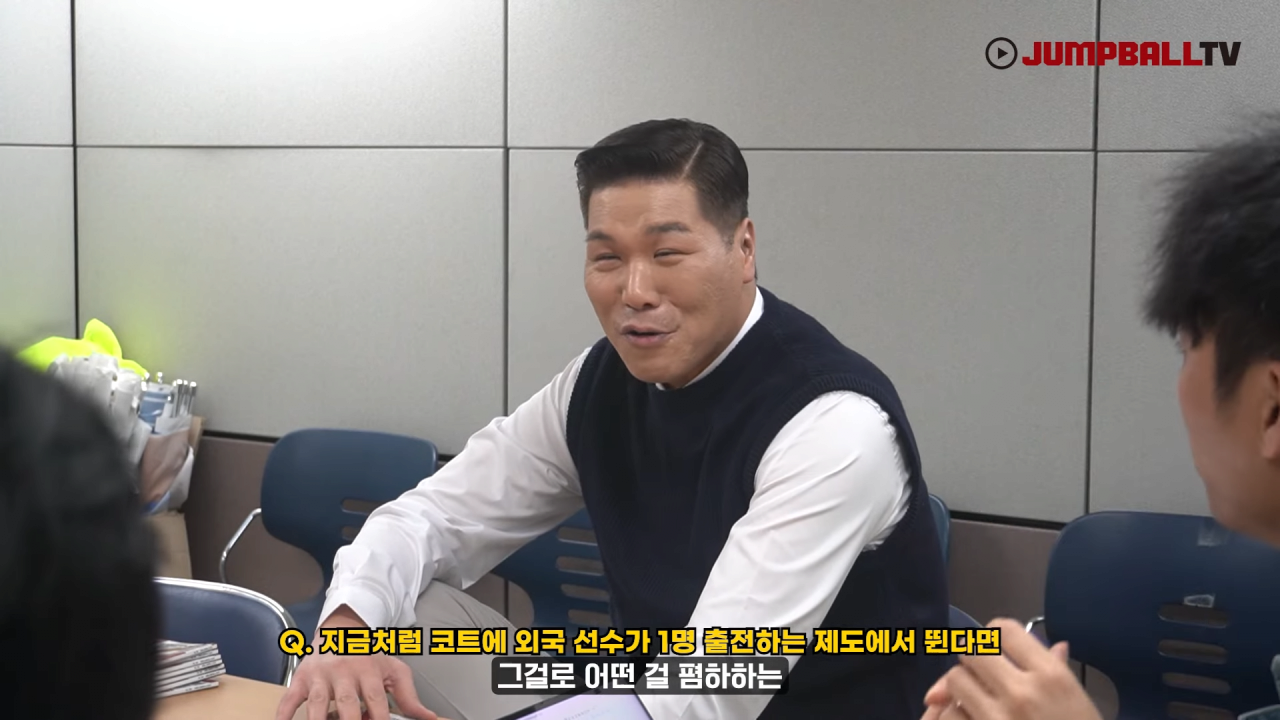 [점프볼300호 특집인터뷰] 한국농구 레전드, 서장훈을 만나다 18-54 screenshot.png 자신의 선수시절을 폄하하는게 어이없는 서장훈