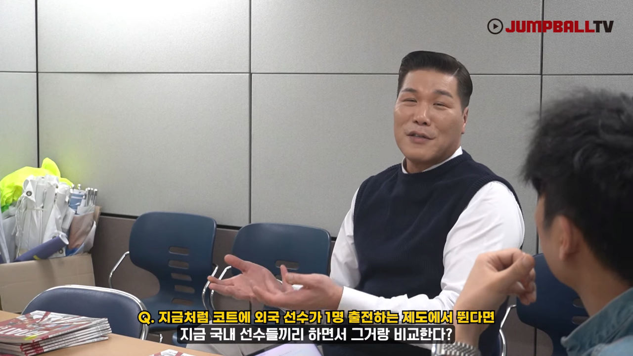 [점프볼300호 특집인터뷰] 한국농구 레전드, 서장훈을 만나다 19-22 screenshot.png 자신의 선수시절을 폄하하는게 어이없는 서장훈