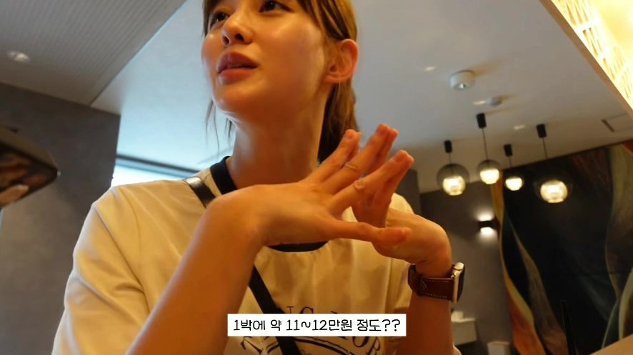 남41.jpg 일본 여행 첫날부터 숙소 컴플레인 넣은 배우 남보라 가족.jpg