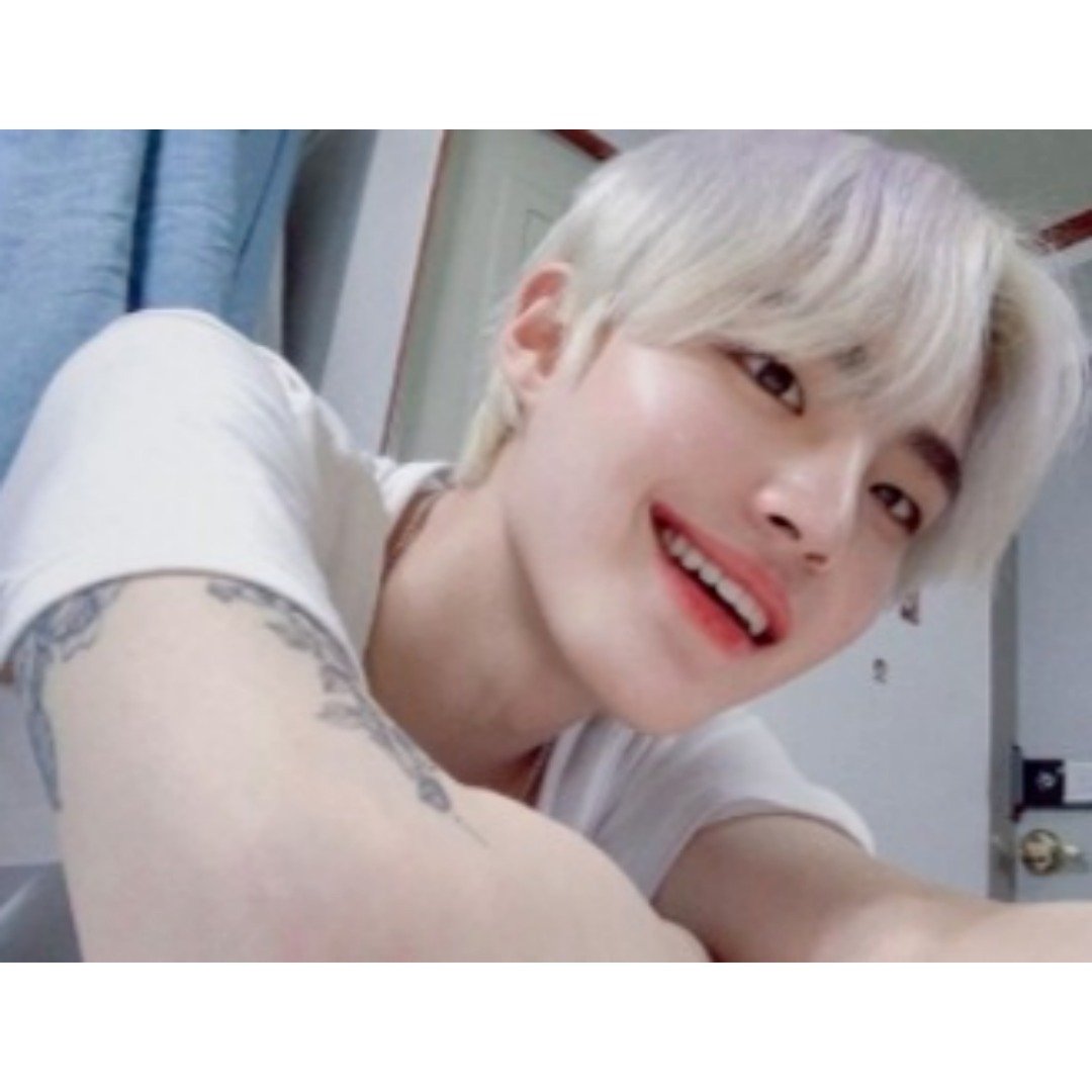 453904926_1012894723788007_7514416526191397986_n.jpg 남자 인플로언서 실물 레전드