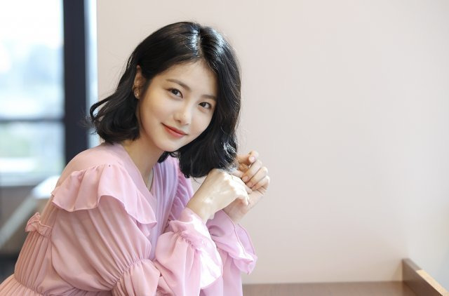 캐스팅 잘한거 같다는 한 시상식 사회자 조합 (2)