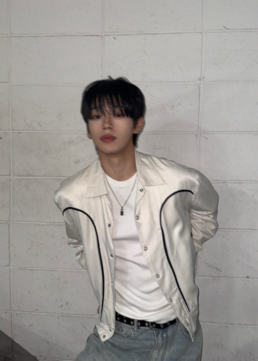 너무 잘생겼지만 덕질 하기 미안해지는 2009년생 남돌들 5번째 사진