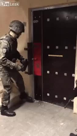 29d08c19d034ec5445800ef90cb56cee_1647256698_6908.gif