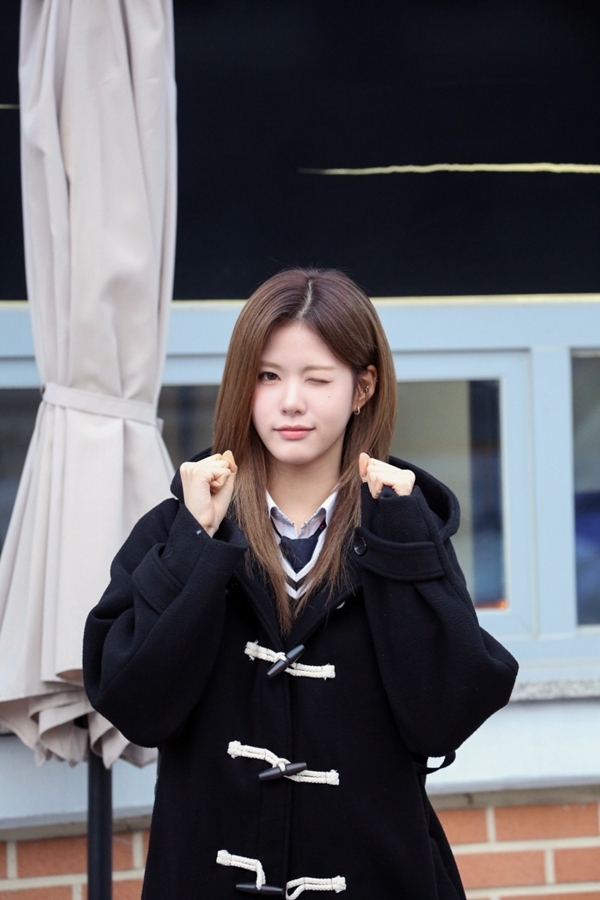 이프아이 라희, 2026학년도 수능 응시...“멤버들이 싸준 도시락 먹고 파이팅 할 것!” 2번째 사진