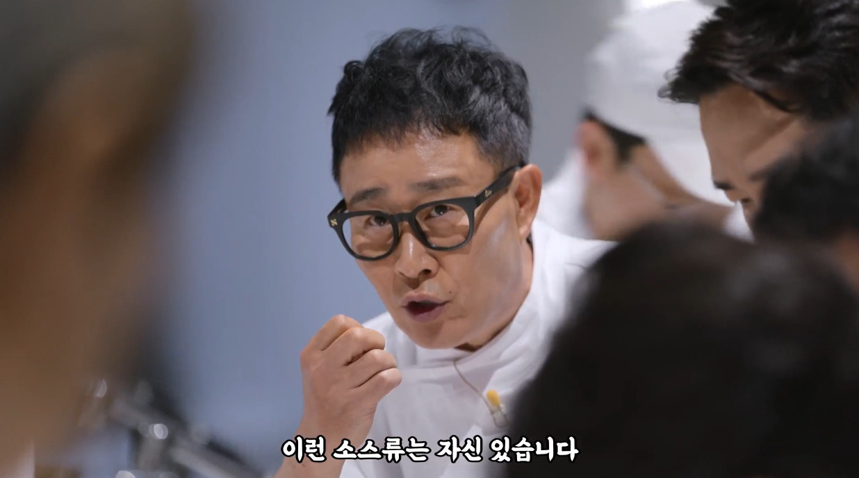 10년이 지나도 허세가 없어지지 않아 팬들이 안심한 사람.jpg (2)